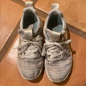 Skechers Beige and Gray Sneakers